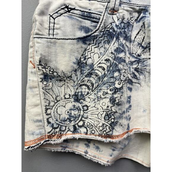 SouthPole Acid Wash Raw Hem Distressed‎ Shorts Juniors Size 5 Embellished - Picture 6 of 7